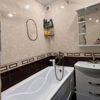 Продается 3-х комнатная квартира, 64 м²