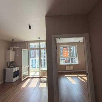 Продается 1-комнатная квартира, 30,4 м²