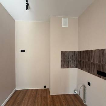 Продается 1-комнатная квартира, 30,4 м²