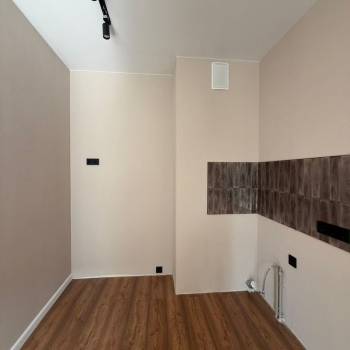 Продается 1-комнатная квартира, 30,4 м²