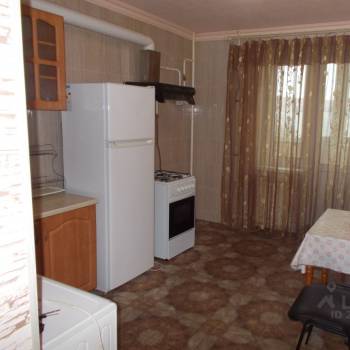 Сдается 1-комнатная квартира, 45 м²