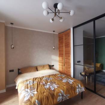 Продается 1-комнатная квартира, 50 м²