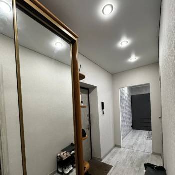 Продается 1-комнатная квартира, 36 м²