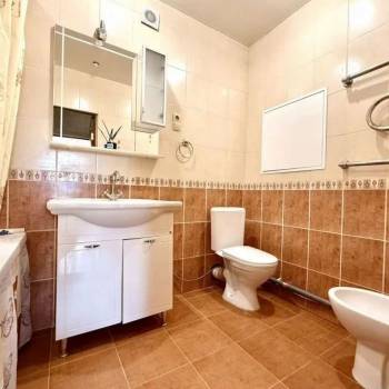 Продается 2-х комнатная квартира, 70 м²