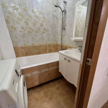 Сдается Многокомнатная квартира, 63 м²