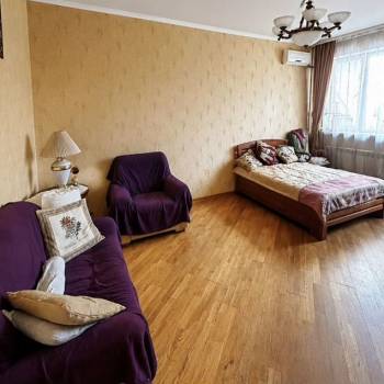 Сдается 1-комнатная квартира, 52 м²