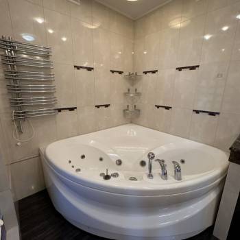 Сдается Многокомнатная квартира, 125 м²