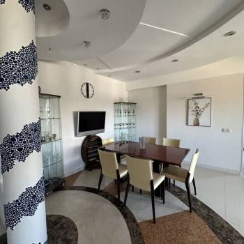 Сдается Многокомнатная квартира, 125 м²