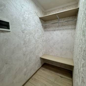 Продается 1-комнатная квартира, 38 м²