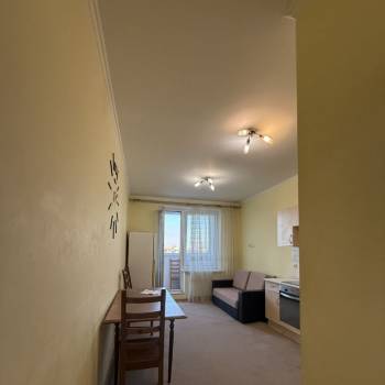 Продается 1-комнатная квартира, 49,3 м²