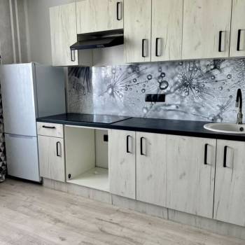 Продается 1-комнатная квартира, 37 м²