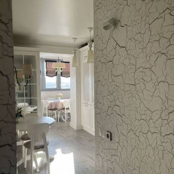 Продается 1-комнатная квартира, 42 м²