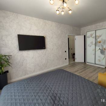 Сдается 1-комнатная квартира, 42 м²