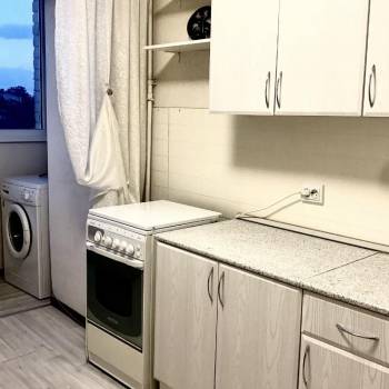 Сдается 1-комнатная квартира, 38 м²
