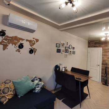 Сдается 1-комнатная квартира, 42 м²