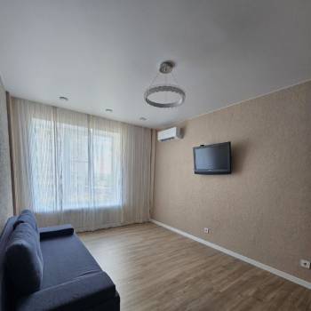 Сдается 1-комнатная квартира, 43 м²