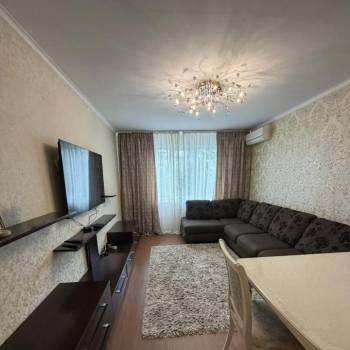 Продается Многокомнатная квартира, 92 м²
