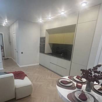 Продается Многокомнатная квартира, 72 м²