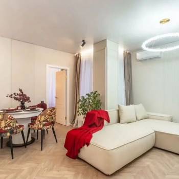 Продается Многокомнатная квартира, 72 м²