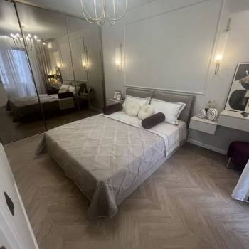 Продается Многокомнатная квартира, 72 м²