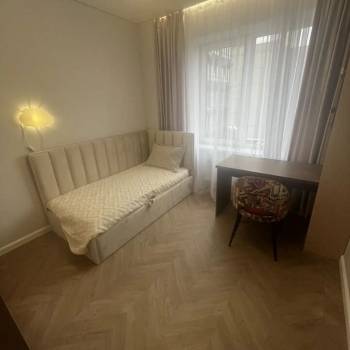 Продается Многокомнатная квартира, 72 м²