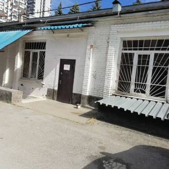 Сдается Нежилое помещение, 100 м²