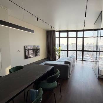 Сдается 1-комнатная квартира, 58 м²