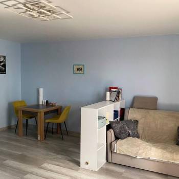 Продается 1-комнатная квартира, 36 м²