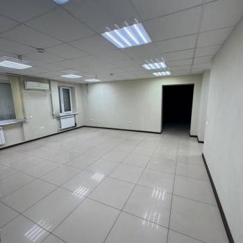 Продается Офис, 115 м²