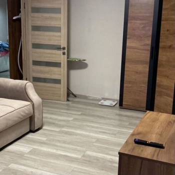 Продается 1-комнатная квартира, 50 м²