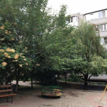 Продается 1-комнатная квартира, 42 м²
