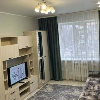 Сдается 1-комнатная квартира, 41 м²
