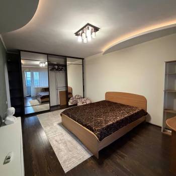 Сдается 1-комнатная квартира, 38 м²
