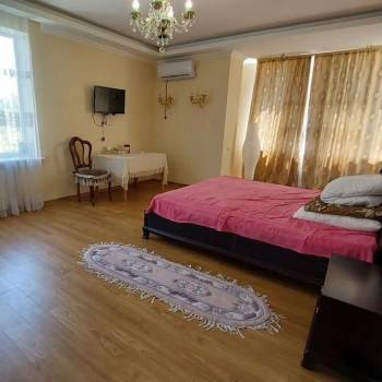 Продается 3-х комнатная квартира, 135 м²