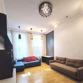Продается 1-комнатная квартира, 38 м²