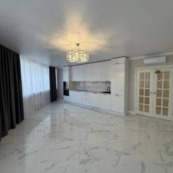 Продается Многокомнатная квартира, 101 м²