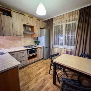 Сдается 1-комнатная квартира, 49 м²
