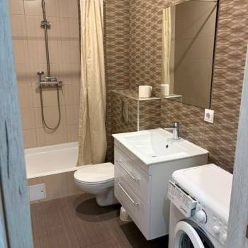 Сдается 1-комнатная квартира, 35 м²