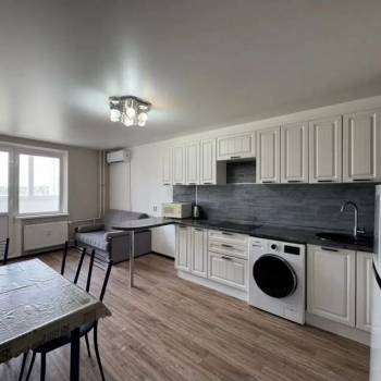 Сдается 1-комнатная квартира, 48 м²