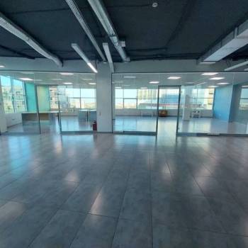 Сдается Нежилое помещение, 240 м²