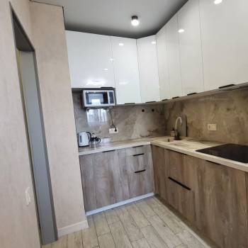 Сдается 1-комнатная квартира, 43 м²