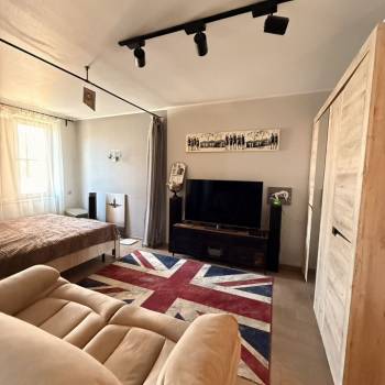 Продается 1-комнатная квартира, 38 м²