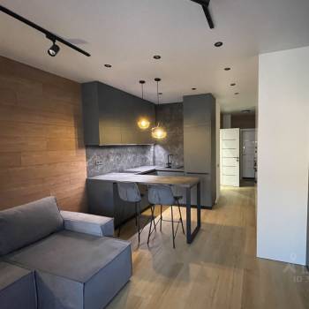 Продается 1-комнатная квартира, 33 м²