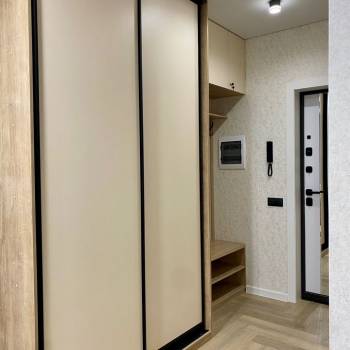 Продается 1-комнатная квартира, 32 м²