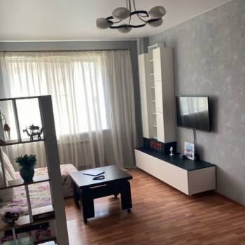 Продается Многокомнатная квартира, 140 м²