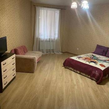 Продается Многокомнатная квартира, 140 м²