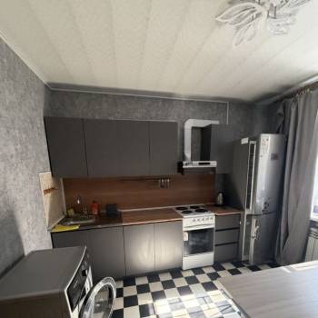 Сдается 1-комнатная квартира, 43 м²