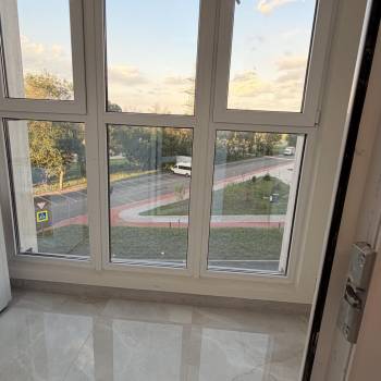 Продается 1-комнатная квартира, 37 м²