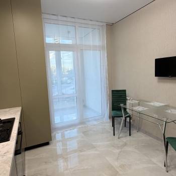 Продается 1-комнатная квартира, 37 м²