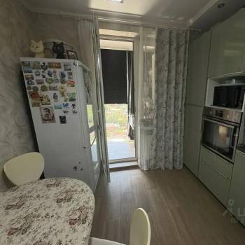 Продается 1-комнатная квартира, 44 м²